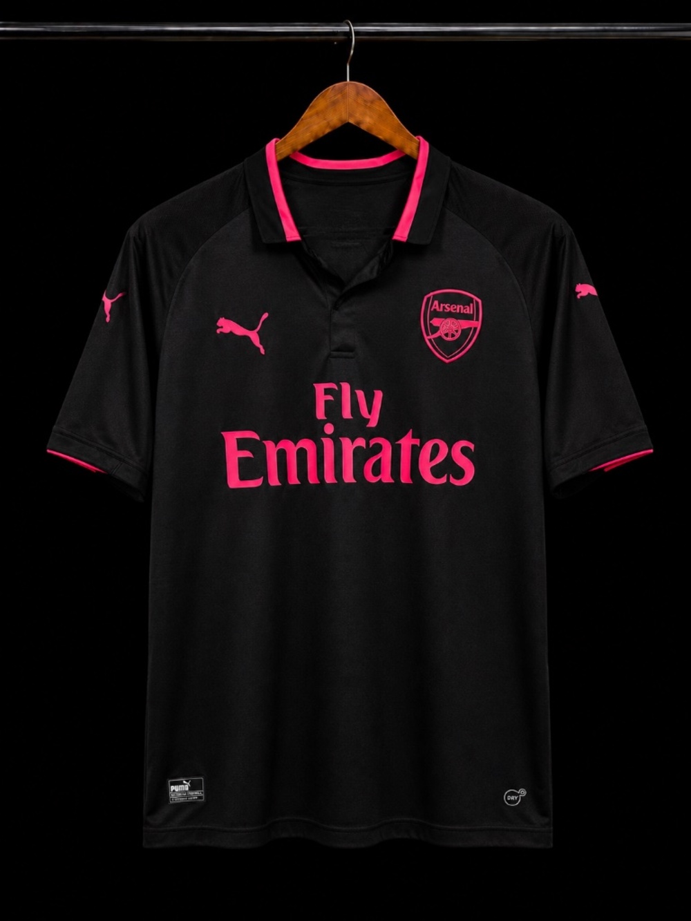 Arsenal 2017/18 Third Shirt – Puma – Men's Large – Black/Pink